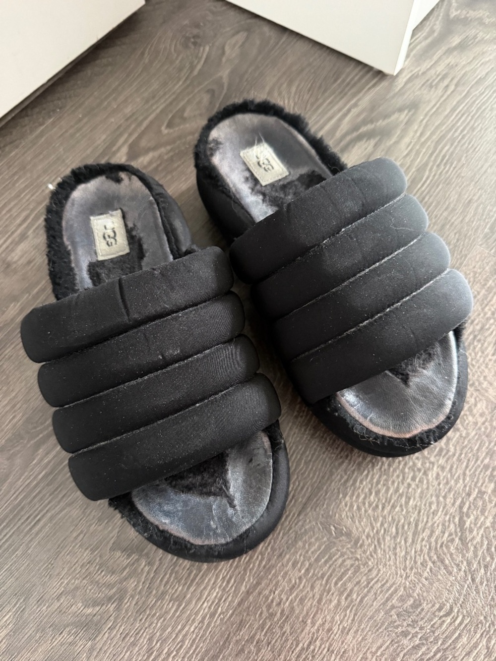 UGG Black Puffer Slide Slippers – Size 39 / UK 6